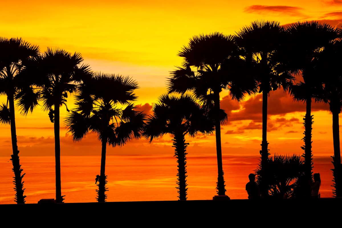 แหลมพรหมเทพ