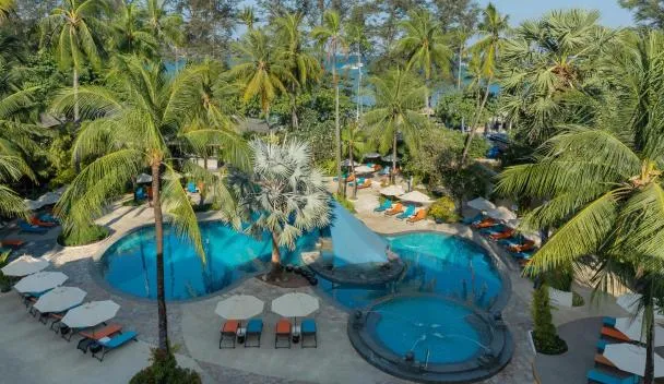 ฮอลิเดย์ อินน์ รีสอร์ท ป่าตอง บีช