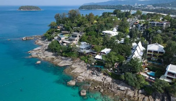 หม่อมตรี้ วิลล่า รอยาล