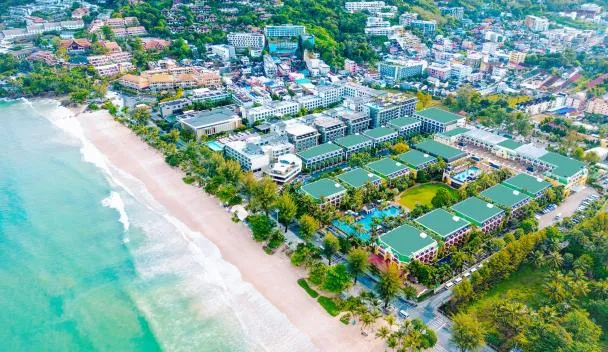 ภูเก็ต เกรซแลนด์ รีสอร์ท