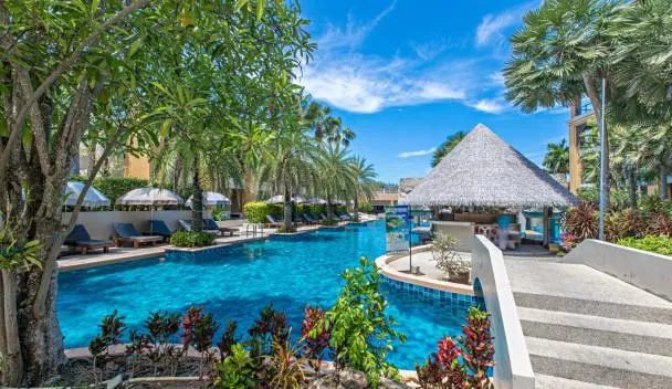 ราไวย์ ปาล์ม บีช รีสอร์ท